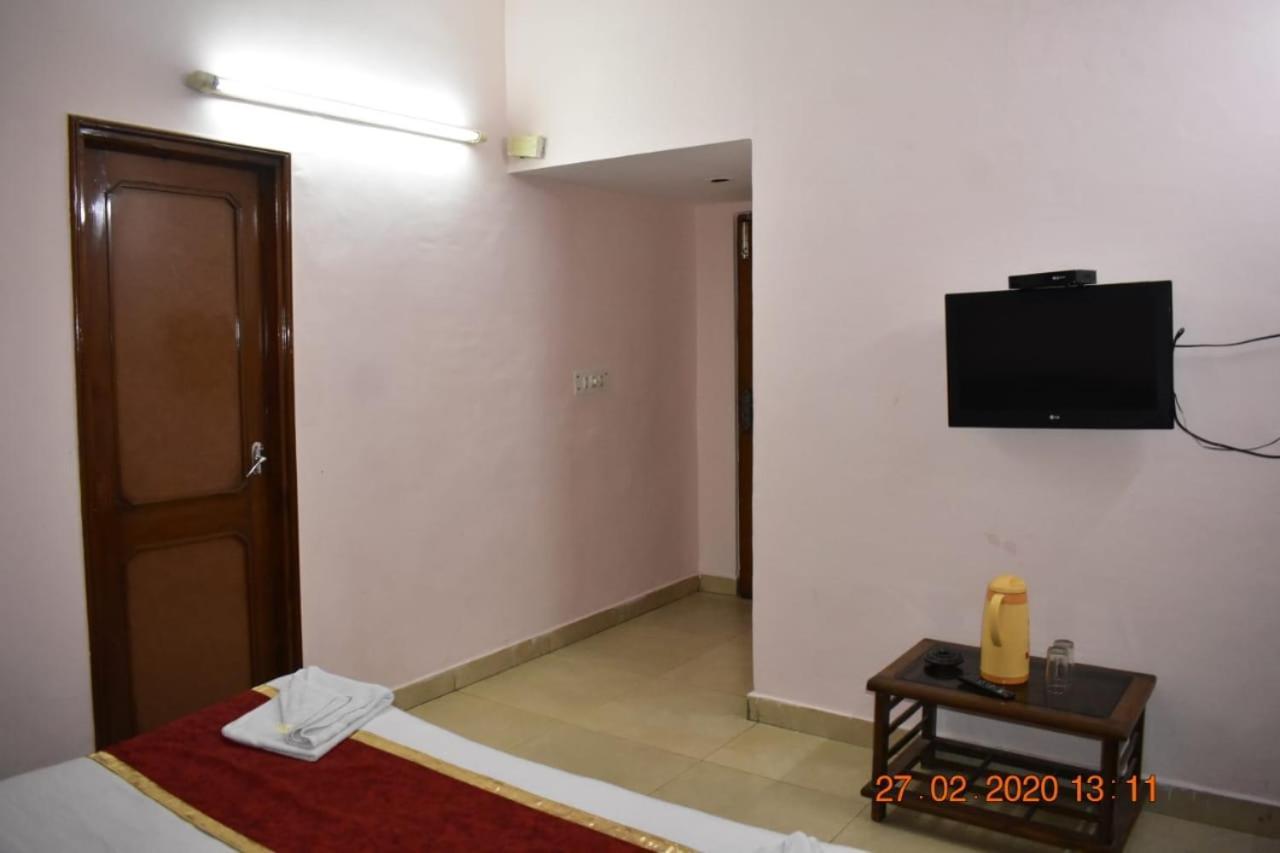 Hotel Rama Palace Katra  Exteriör bild